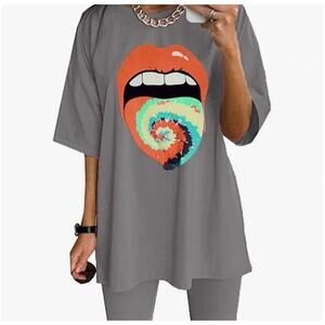 Simplee T Shirt Women’s Top Gray Multicolor Tongue Logo Size M Oversized Biker